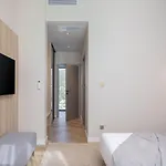 Luxury Dolac Near Split, Airport, Complete Privacy, Infinity Heated Pool Villa *
