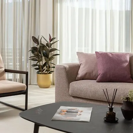 Villa Luxury Dolac Near Split, Airport, Complete Privacy, Infinity Heated Pool