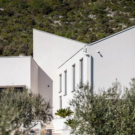 Luxury Dolac: Private Oasis With Heated Infinity Pool Villa Marina